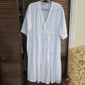 Studio West White Dress Like New